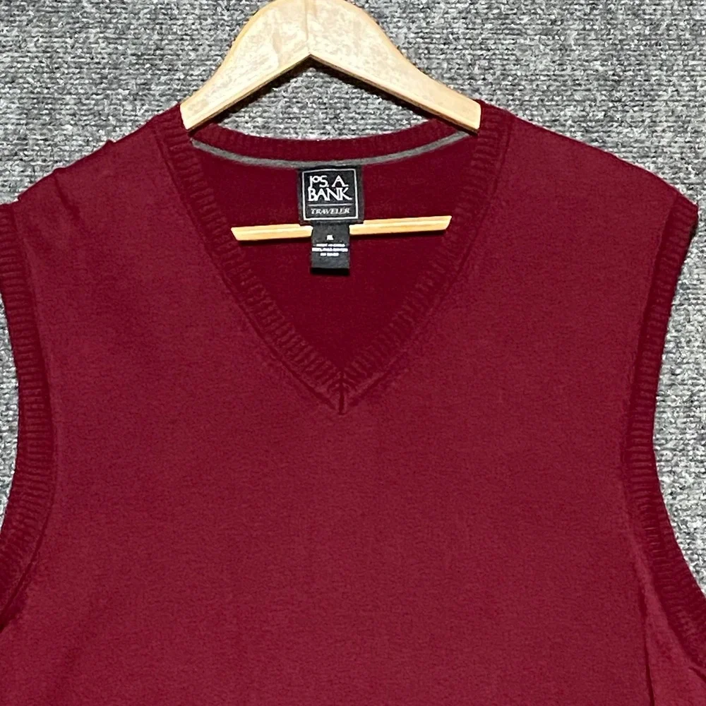 Jos A‎ Bank Traveler Mens XL Burgundy 100% Pima Cotton V-Neck Sweater Vest